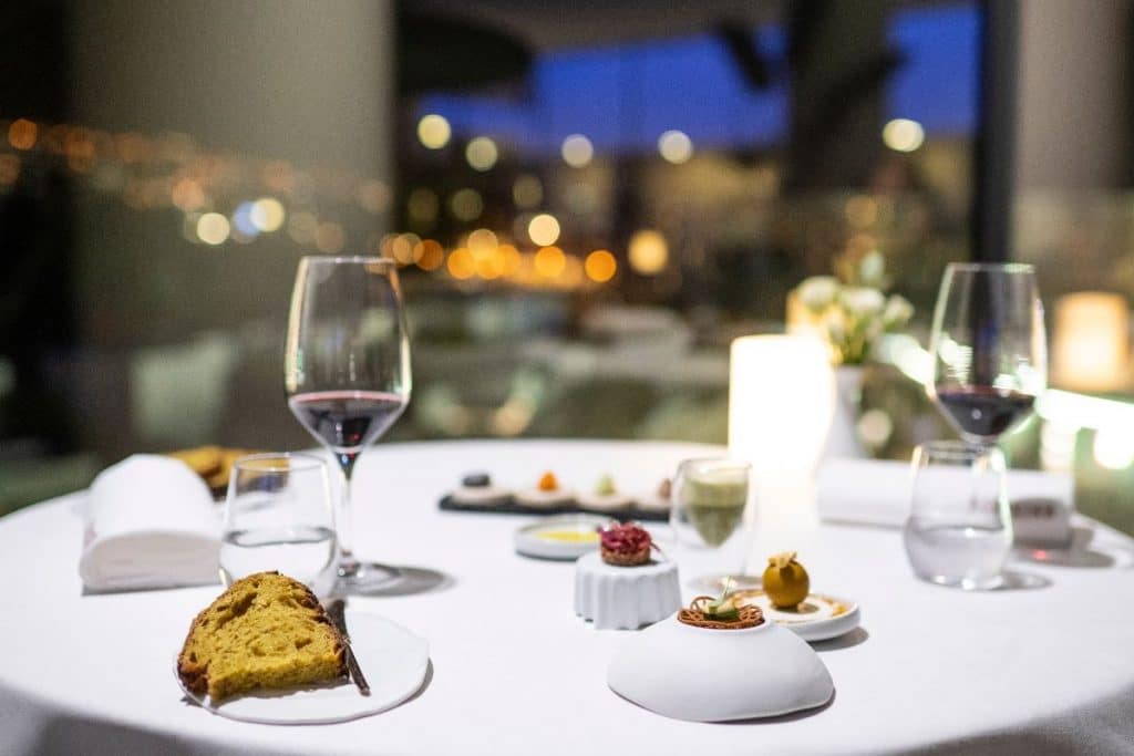 The idea of the tasting menu is to offer diners a complete experience of the gastronomic spirit of the place.